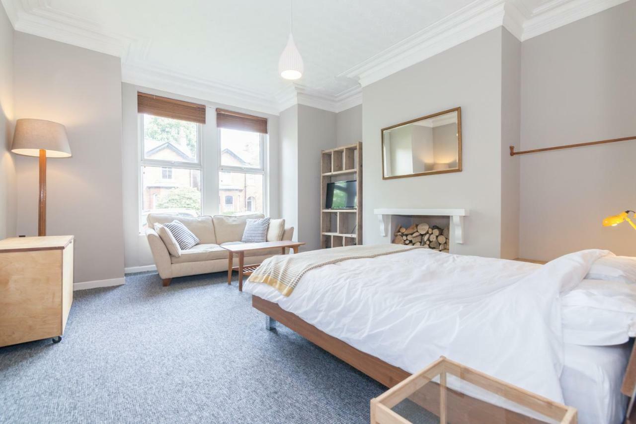 Rentalshosted Chorlton Manchester Exteriör bild
